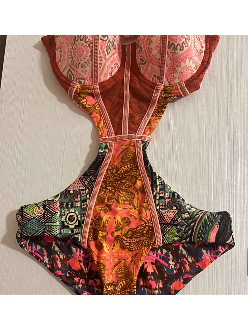 🌊🌺🐬Maaji Multicolor Removable Straps One-Piece Side Cut Out Swimsuit🌊🌸🌴 - Picture 15 of 15